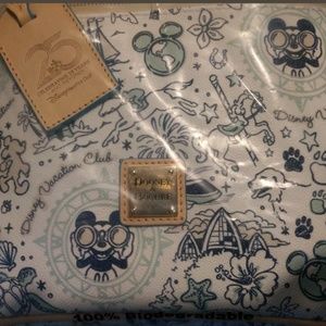 NWT Dooney & Bourke DVC Letter Carrier Bag